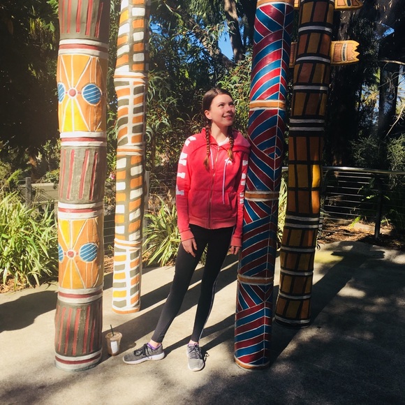 Meet your Posher, Emma - Picture 1 of 1